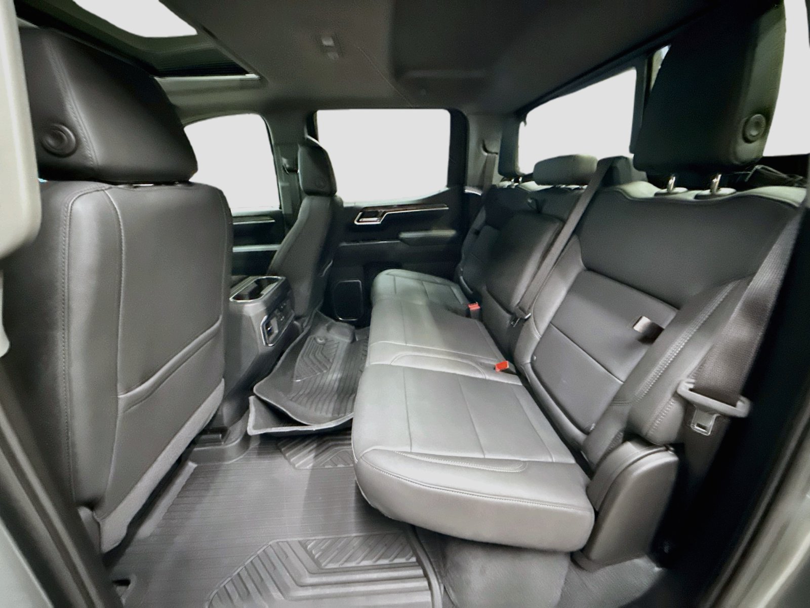 New 2026 Chevrolet Silverado 1500 LTZ w/ LTZ Premium Package AWD/4WD image 29