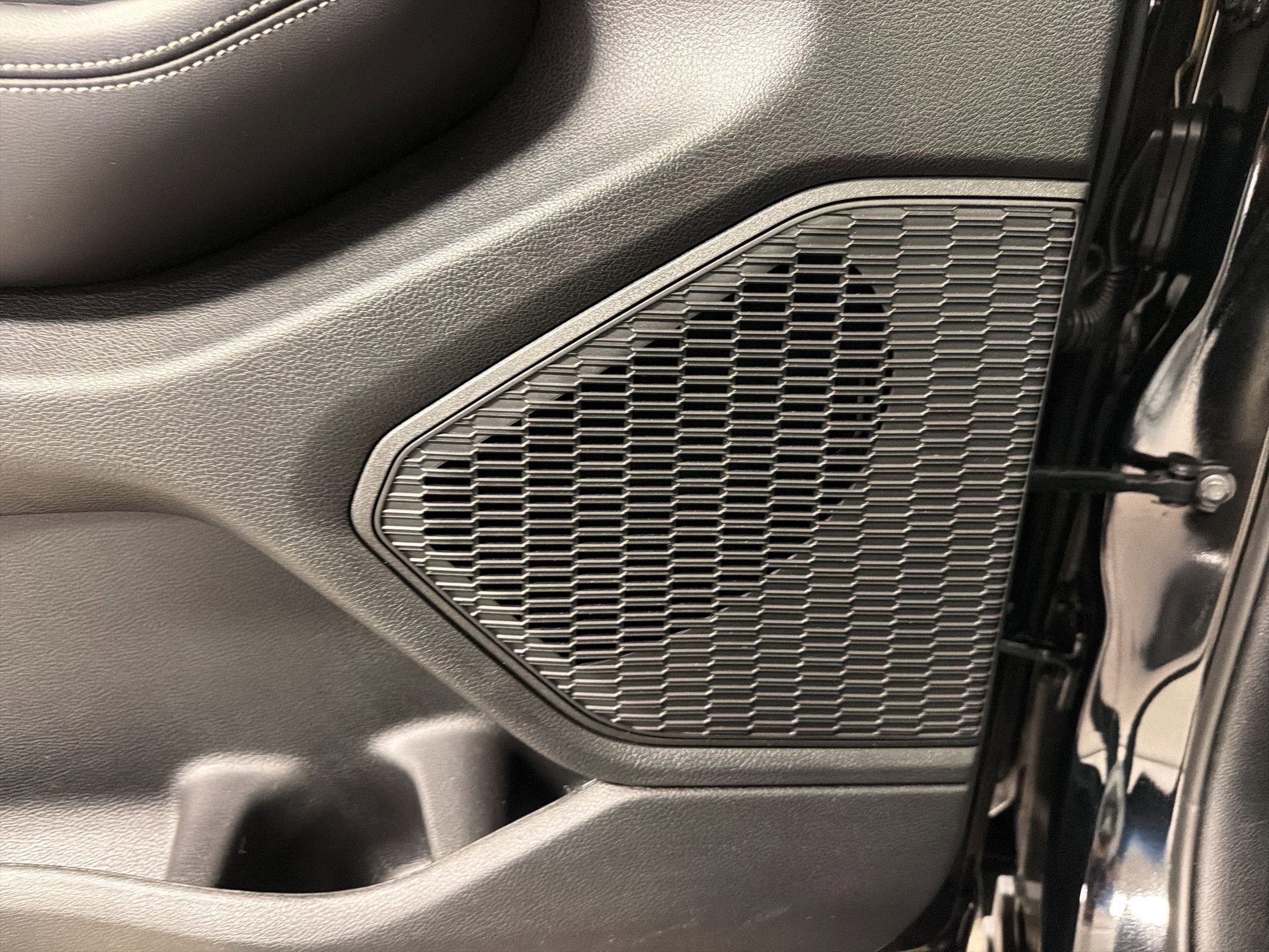 Used 2025 Jeep Grand Cherokee L Altitude image 22