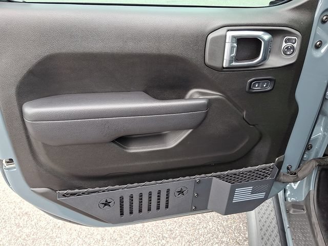 Used 2024 Jeep Gladiator Sport AWD/4WD image 9