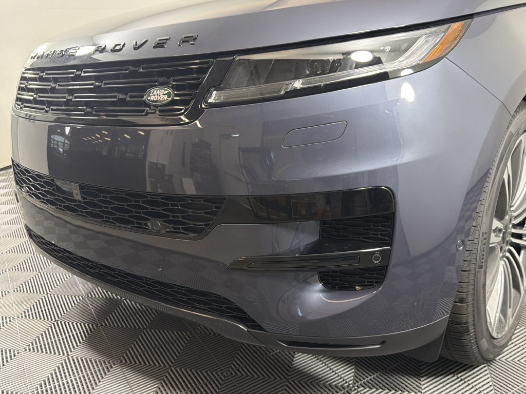 New 2027 Land Rover Range Rover Sport SE AWD/4WD image 7