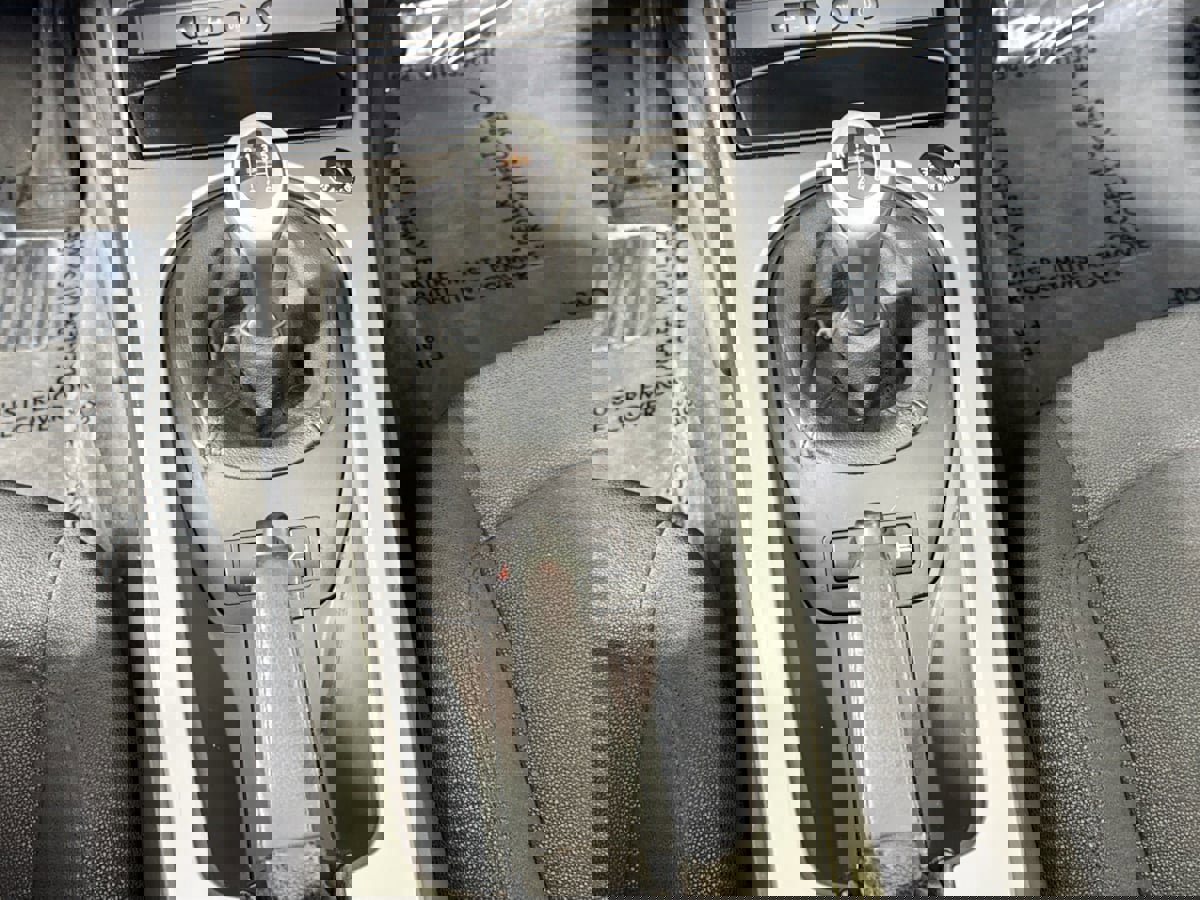 Used 2007 BMW Z4 3.0i image 17