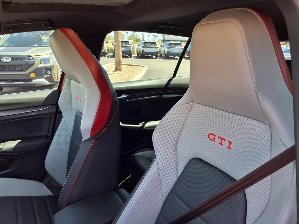 Used 2025 Volkswagen GTI SE image 27
