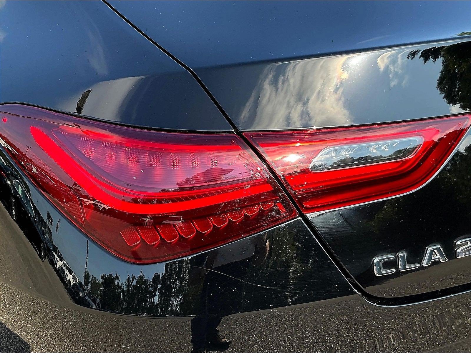 Used 2025 Mercedes-Benz CLA 250 4MATIC image 24