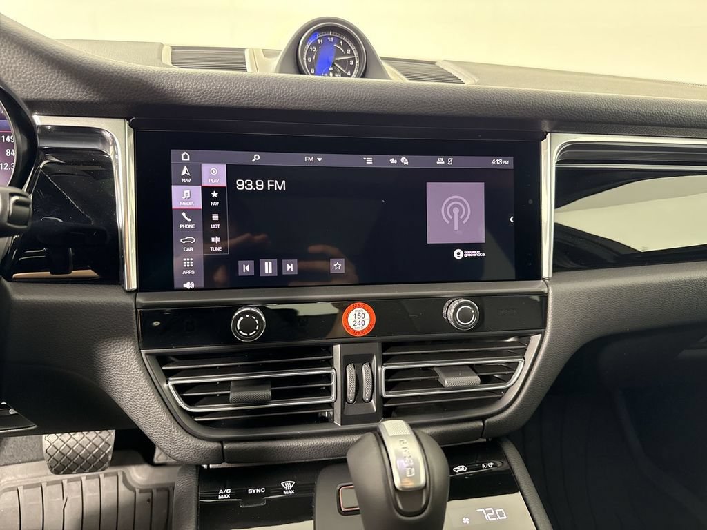 New 2026 Porsche Macan AWD/4WD image 27