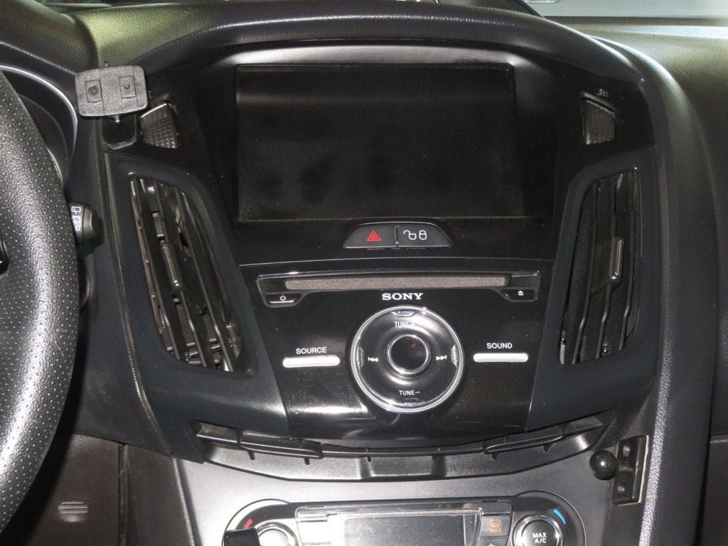 Used 2013 Ford Focus ST FWD image 37