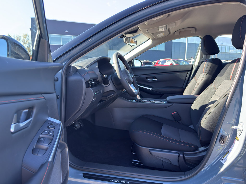 New 2025 Nissan Sentra SR image 11