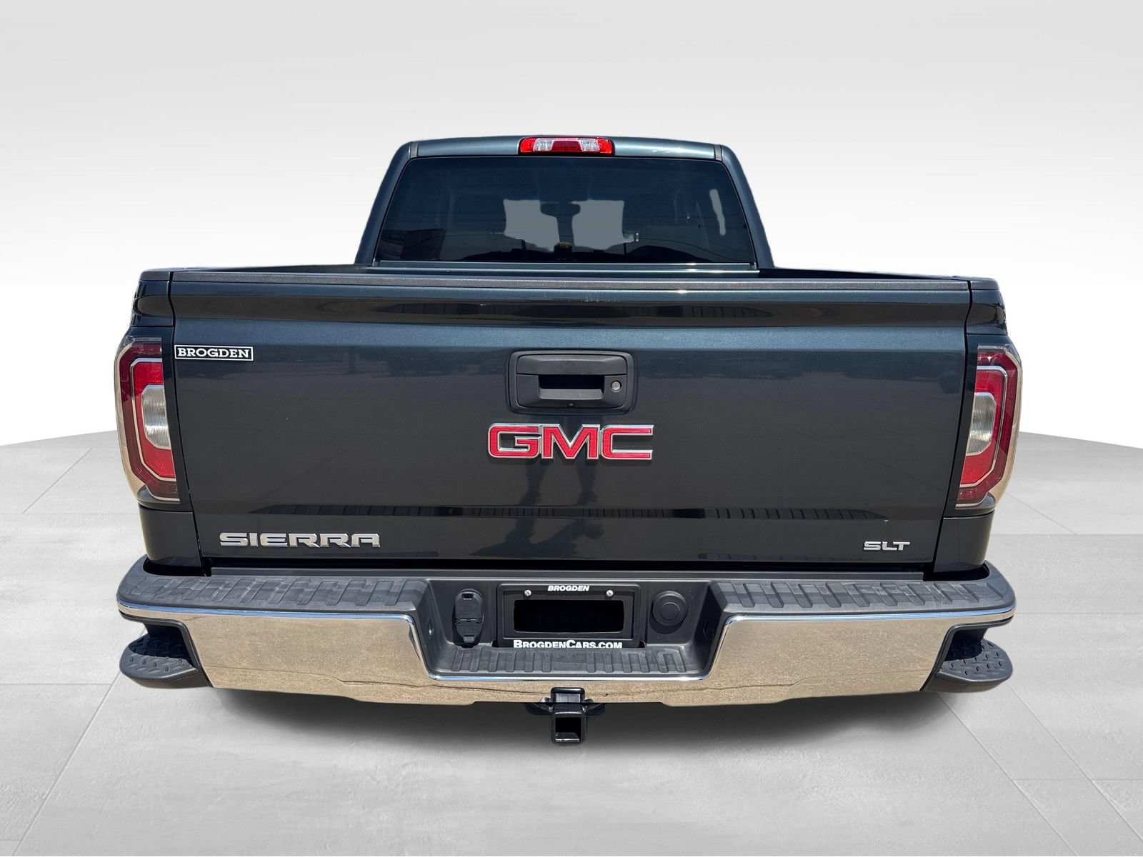 Used 2018 GMC Sierra 1500 SLT w/ SLT Premium Package AWD/4WD image 18