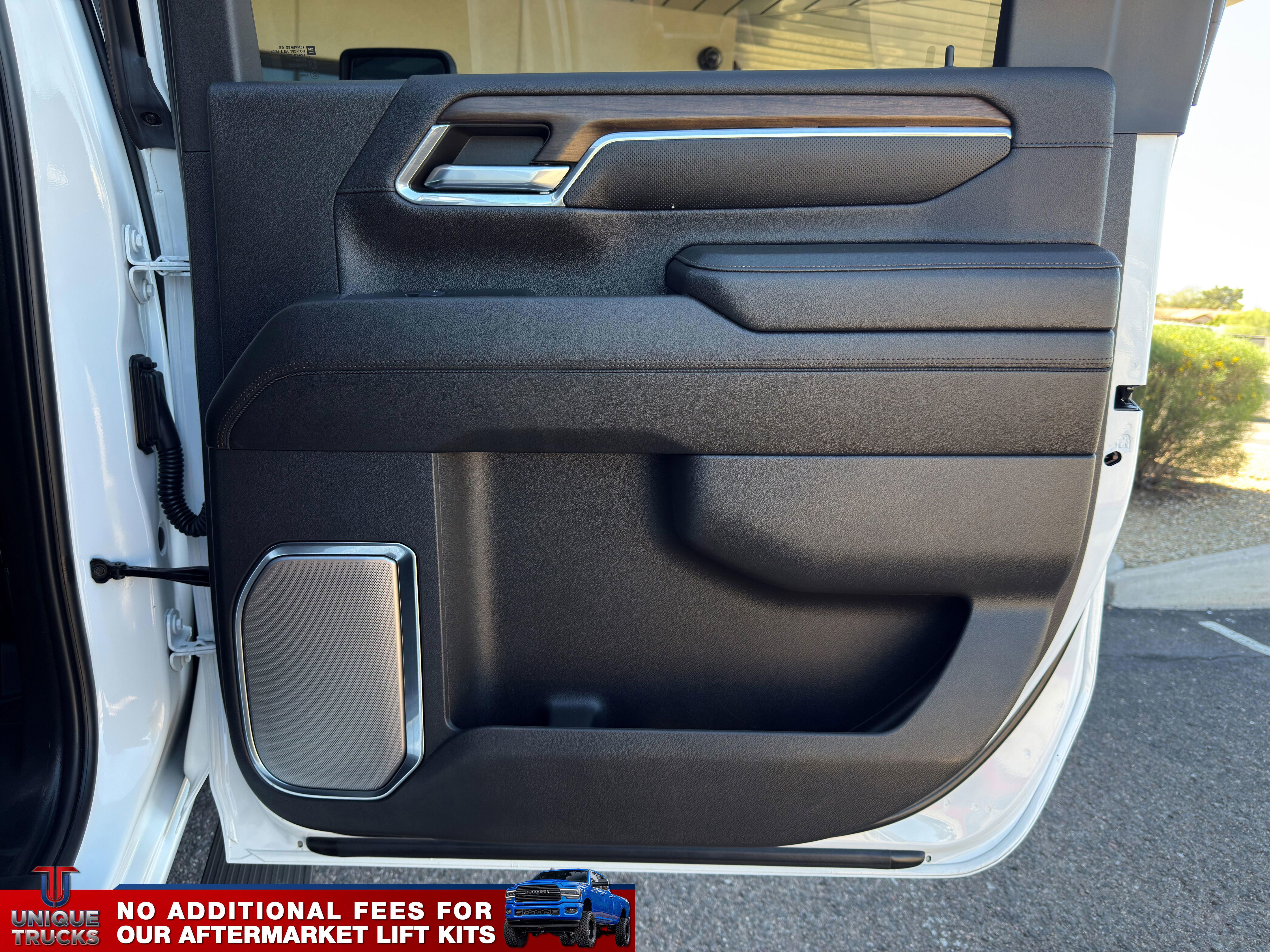 Used 2024 Chevrolet Silverado 2500 High Country w/ High Country Premium Package image 28