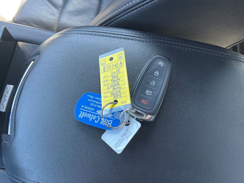 Used 2018 Ford Taurus Limited image 21