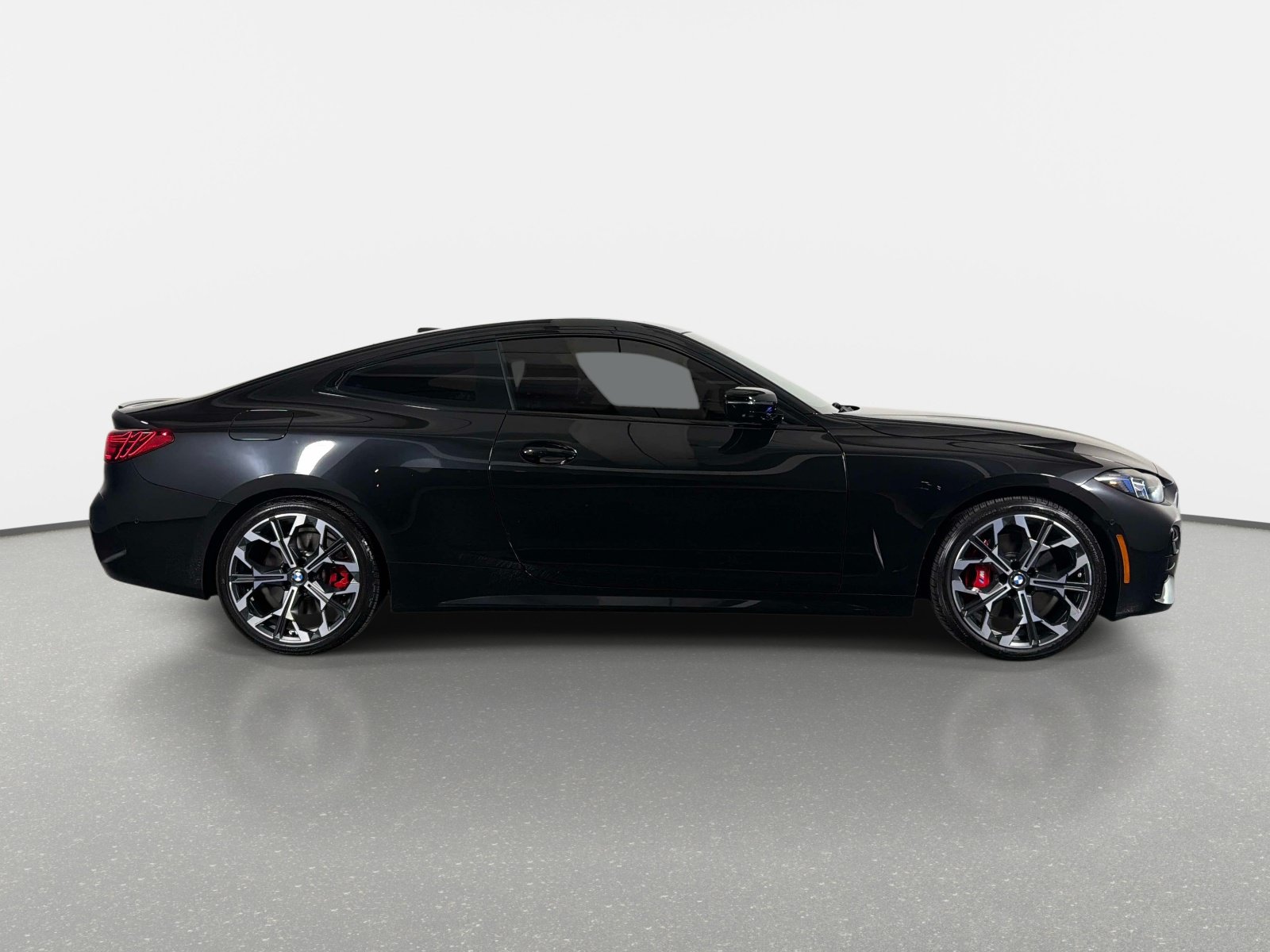 Used 2025 BMW 430i xDrive Coupe w/ M Sport Package AWD/4WD image 2