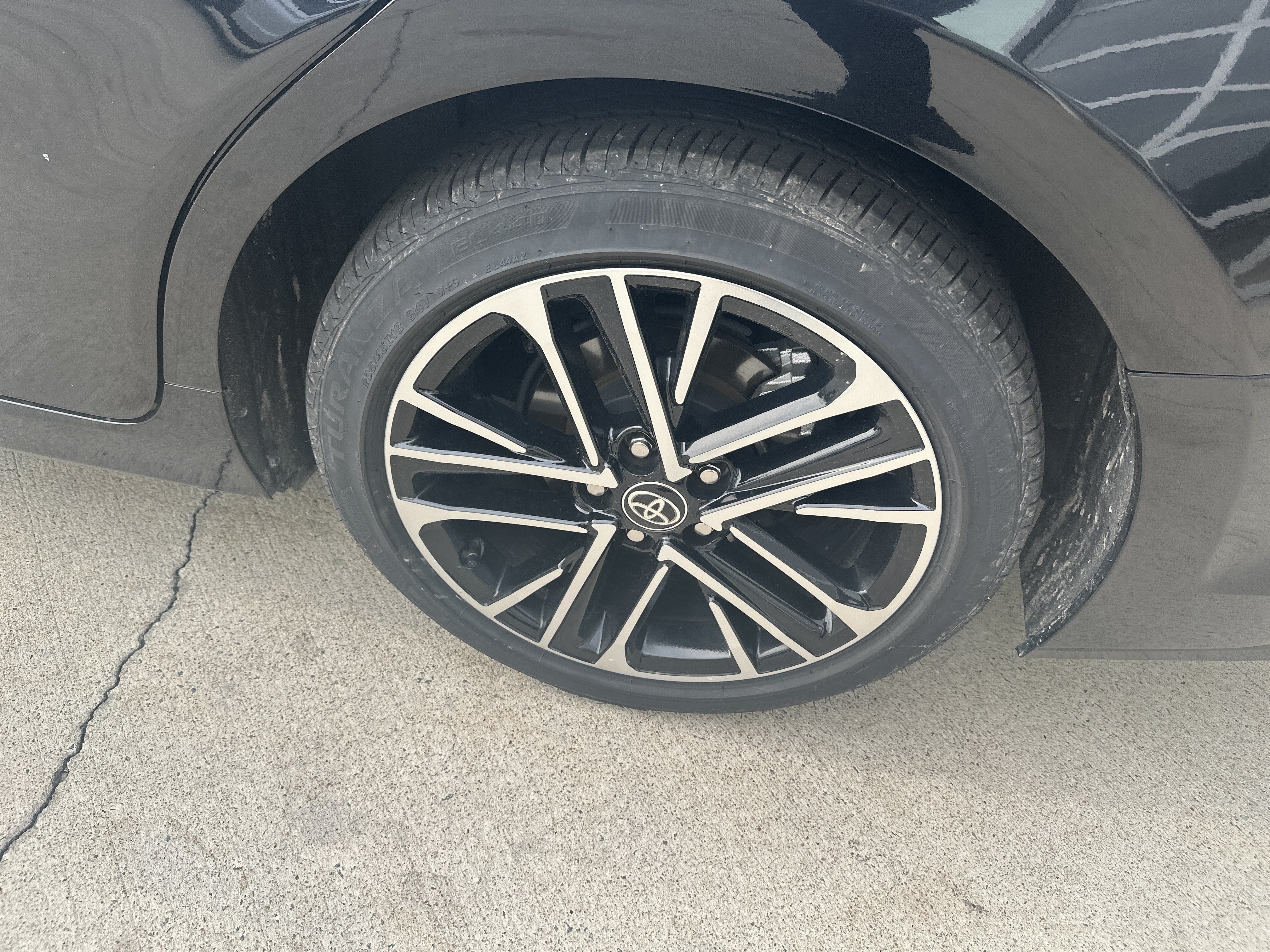 Used 2026 Toyota Camry XLE FWD image 32