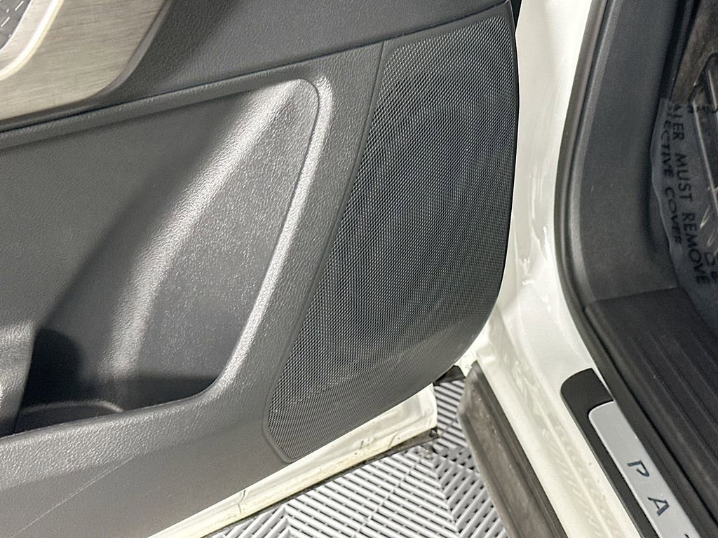 Certified 2023 Nissan Pathfinder Platinum image 28