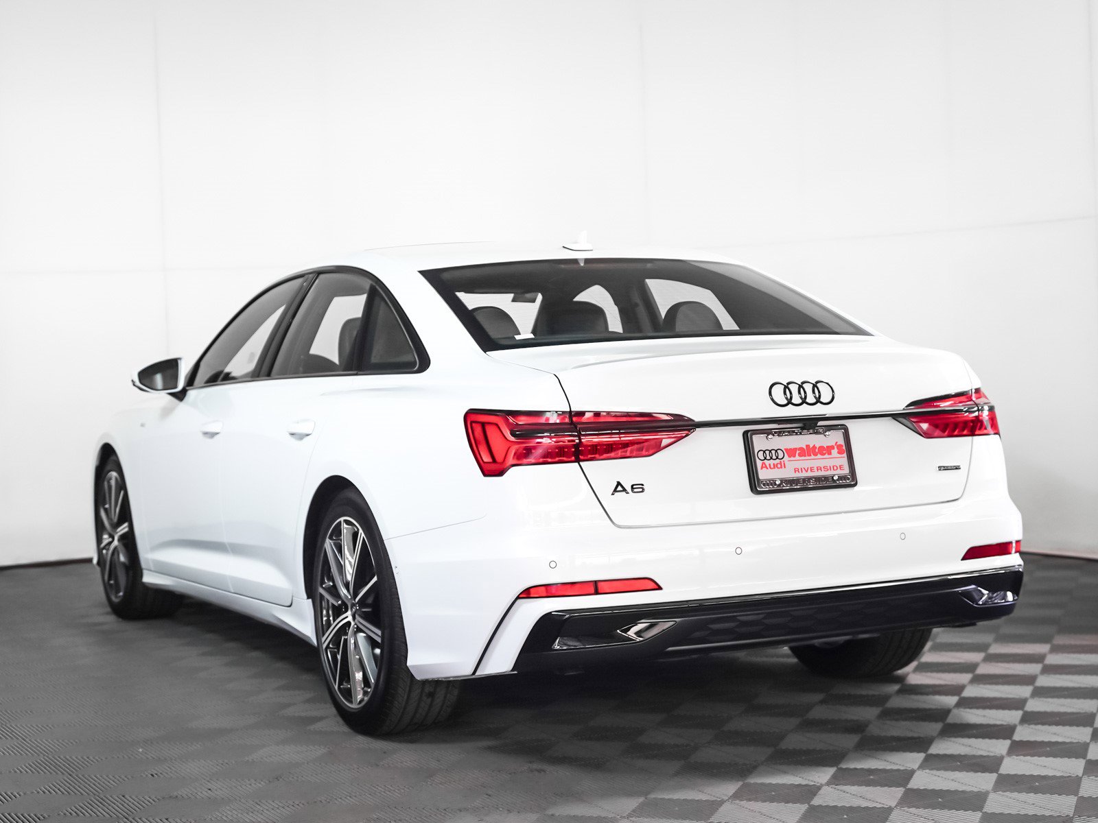 New 2025 Audi A6 Premium Plus image 2