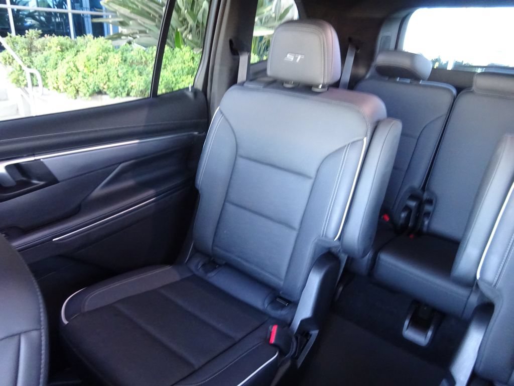 Certified 2026 Buick Enclave Sport Touring FWD image 14