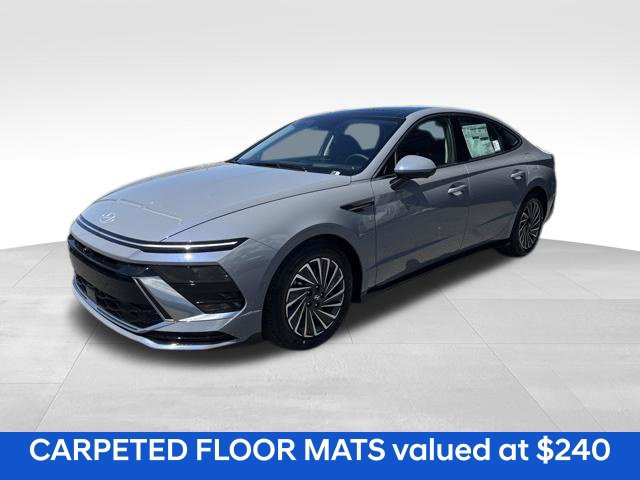 New 2026 Hyundai Sonata Limited FWD image 3