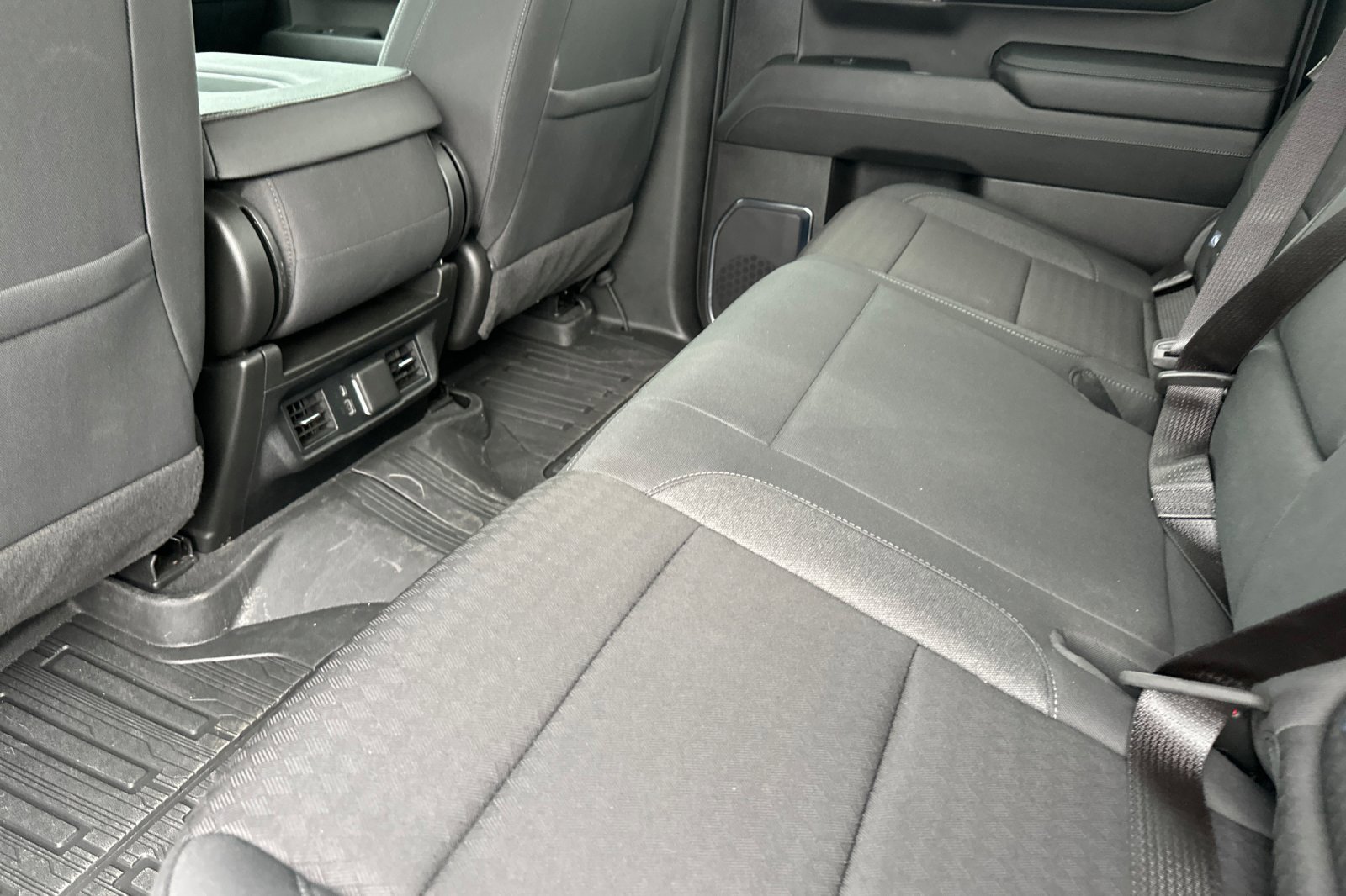 Used 2024 GMC Sierra 1500 Elevation w/ LPO, Elevation Black Package image 13