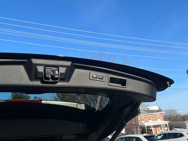 Used 2022 Subaru Forester Limited image 15