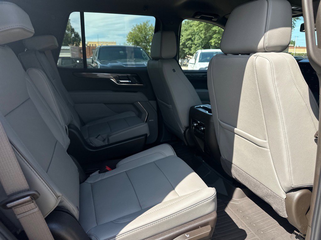 New 2025 GMC Yukon Elevation w/ LPO, Floor Liner Package image 13