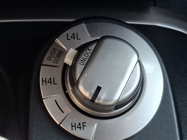 Used 2014 Toyota 4Runner Limited AWD/4WD image 27