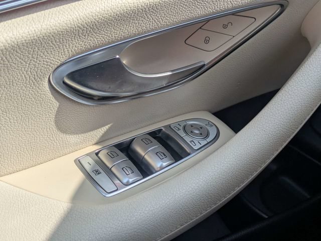 Used 2018 Mercedes-Benz E 300 image 23