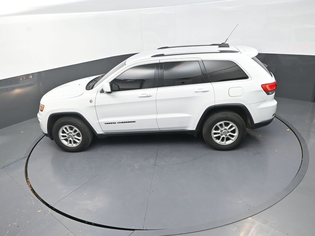 Used 2019 Jeep Grand Cherokee Laredo AWD/4WD image 18