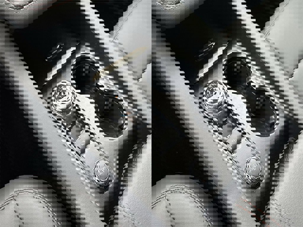 New 2025 Ford Explorer Active w/ Active Comfort Package image 14