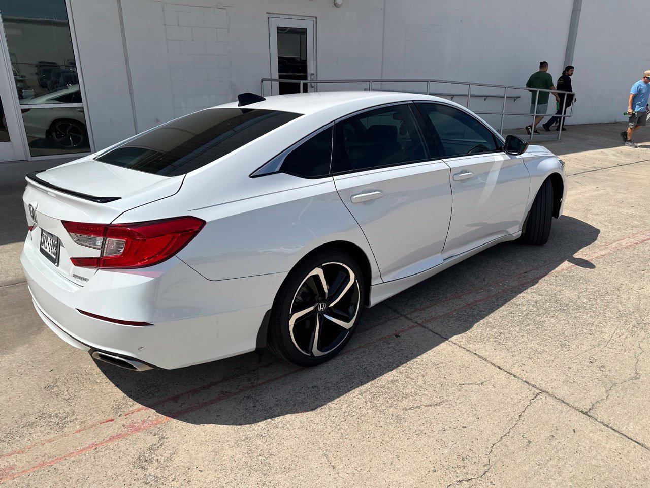 Used 2022 Honda Accord Sport image 2