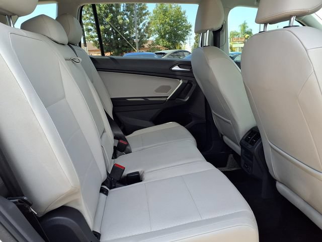 Used 2019 Volkswagen Tiguan SE FWD image 24