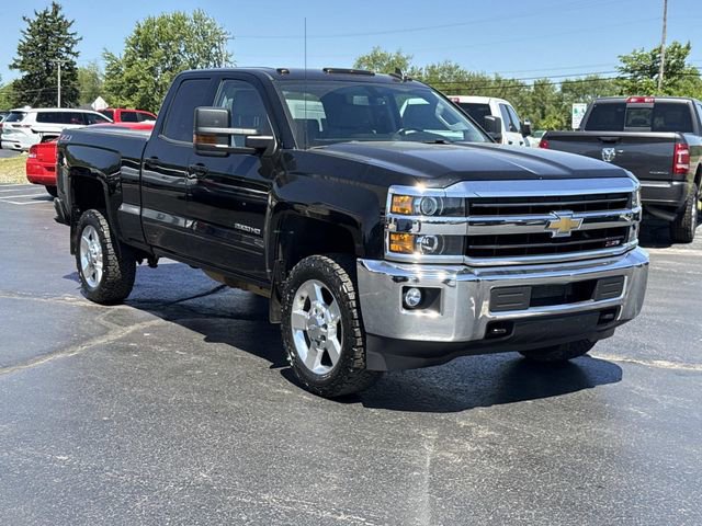 Used 2018 Chevrolet Silverado 2500 LT w/ Z71 Package, Off-Road AWD/4WD image 2