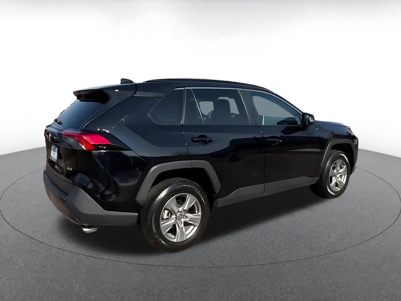 Used 2025 Toyota RAV4 XLE w/ Weather Package image 15