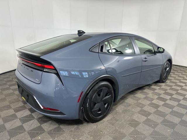 Used 2026 Toyota Prius LE image 3