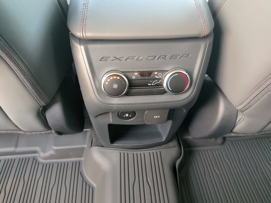 New 2026 Ford Explorer Active w/ Active Comfort Package AWD/4WD image 15