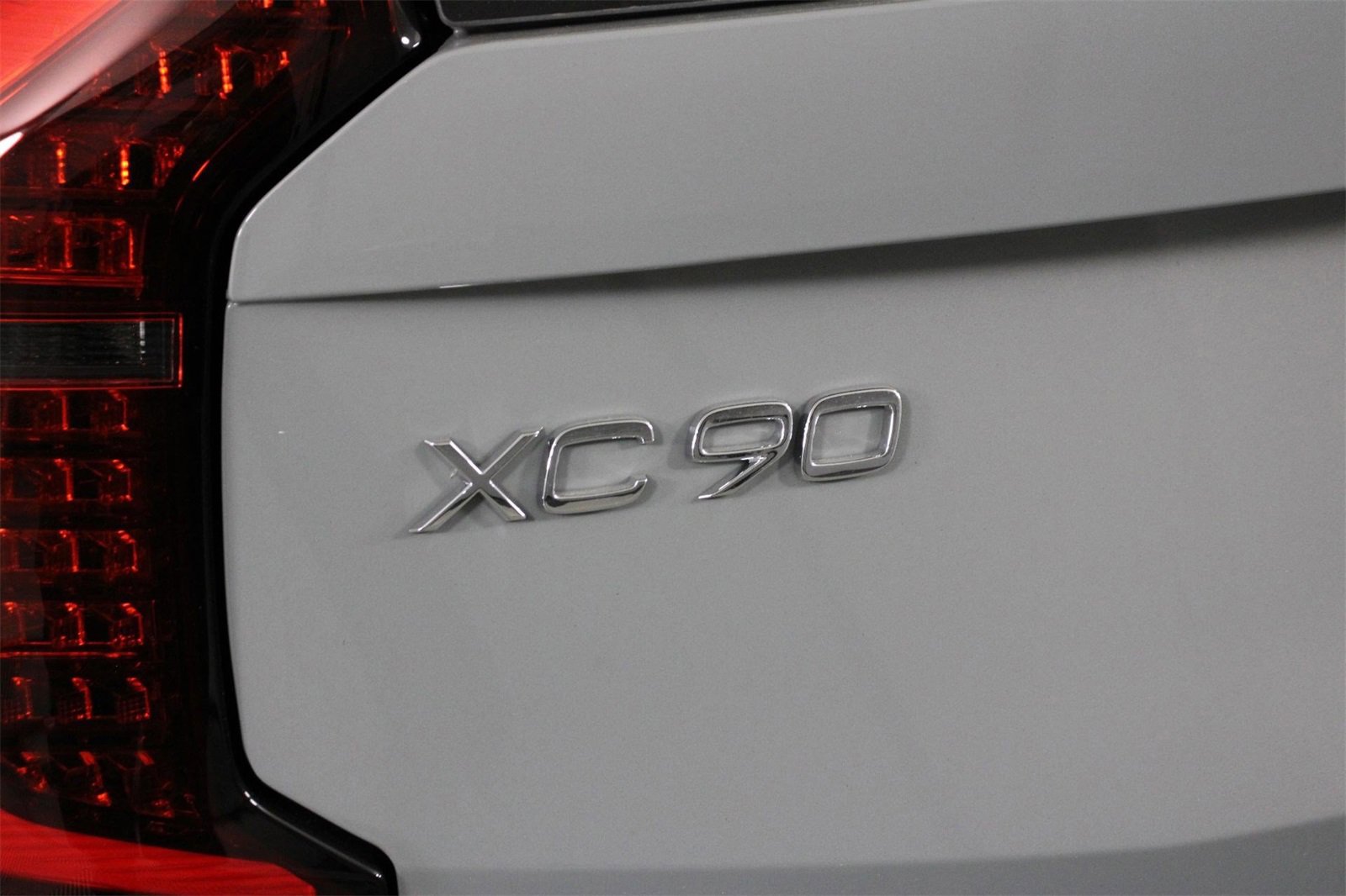 New 2026 Volvo XC90 B5 Plus image 16