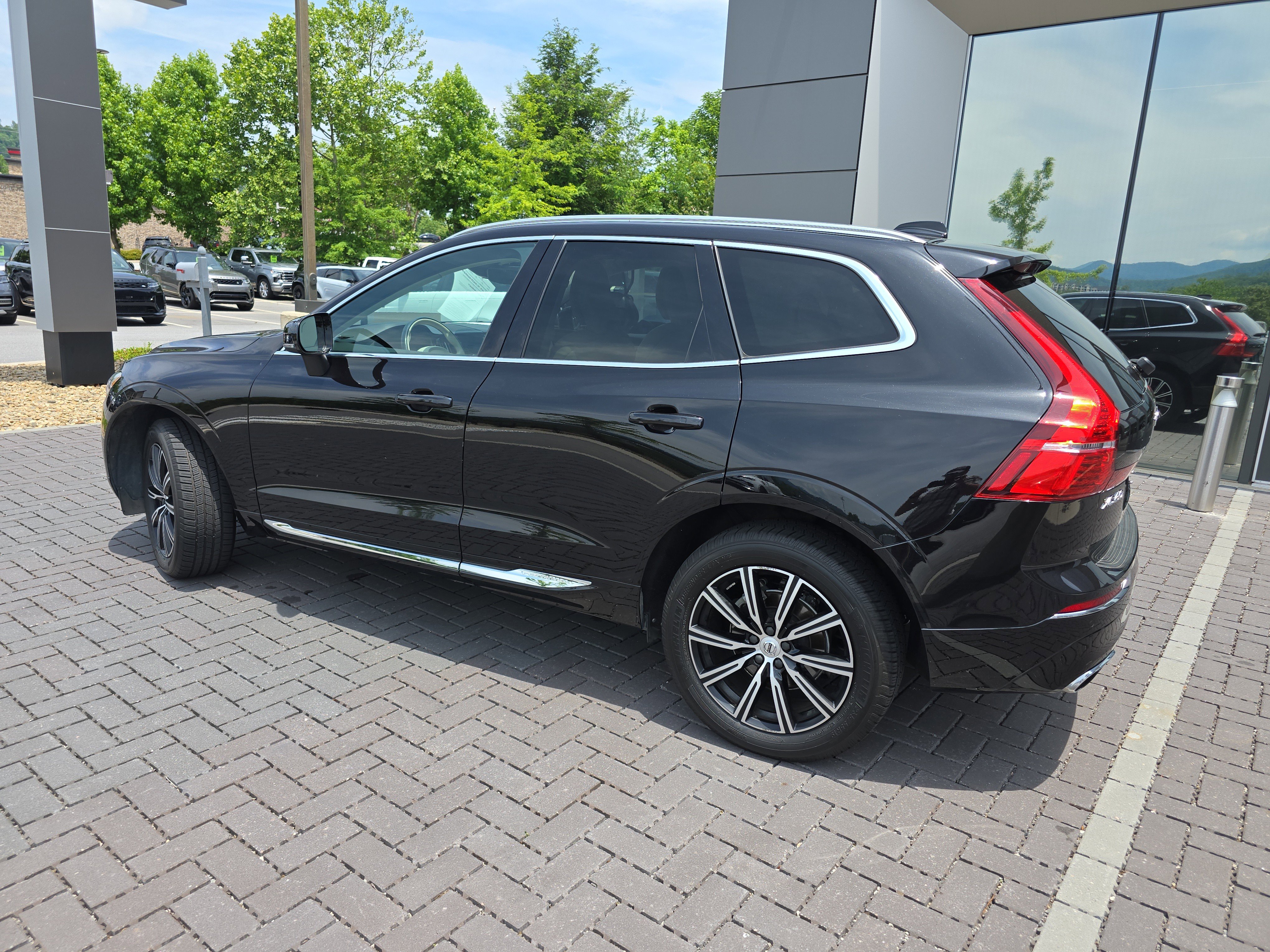 Used 2020 Volvo XC60 T5 Inscription AWD/4WD image 7