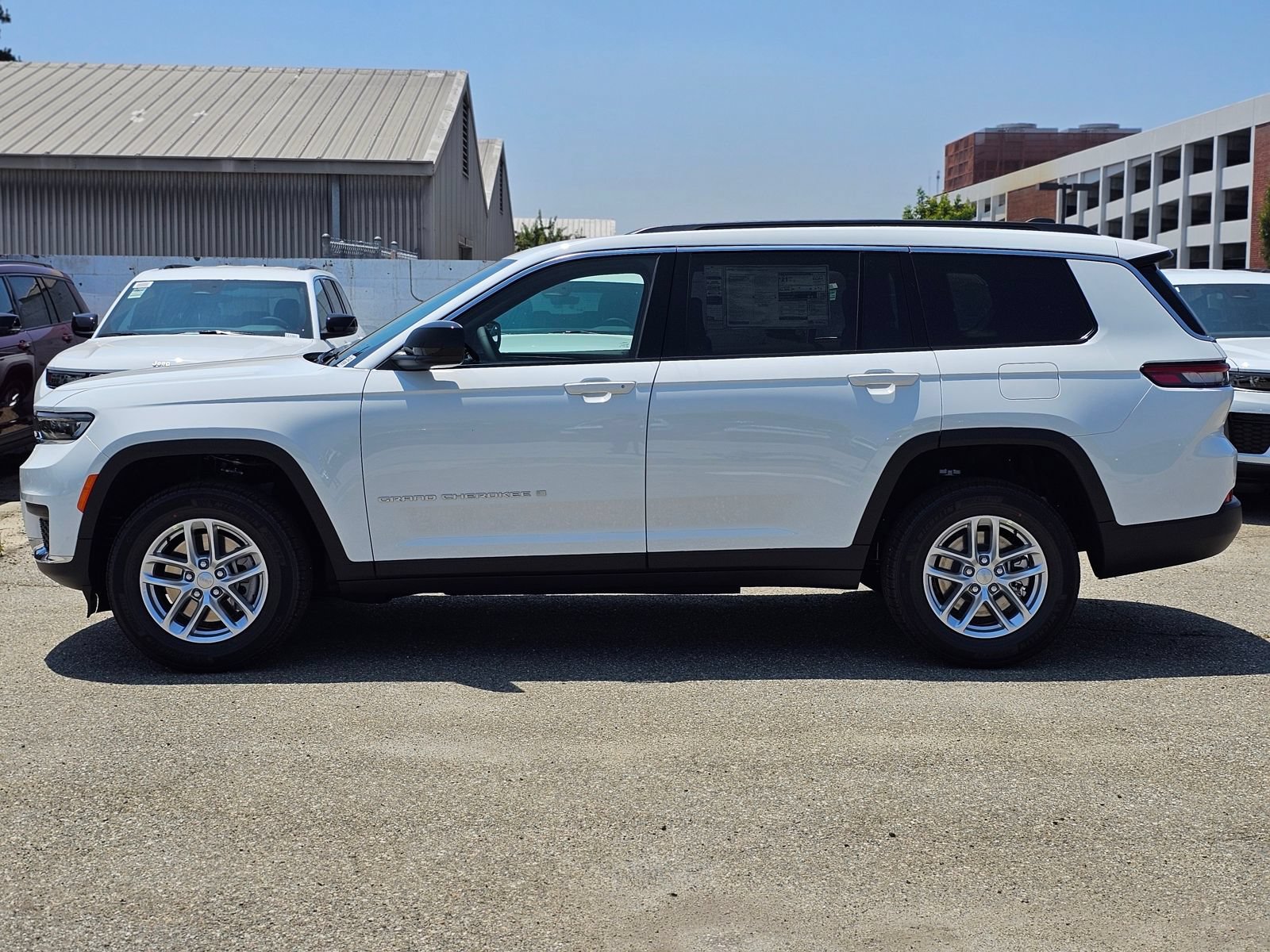 New 2026 Jeep Grand Cherokee L Laredo RWD image 5
