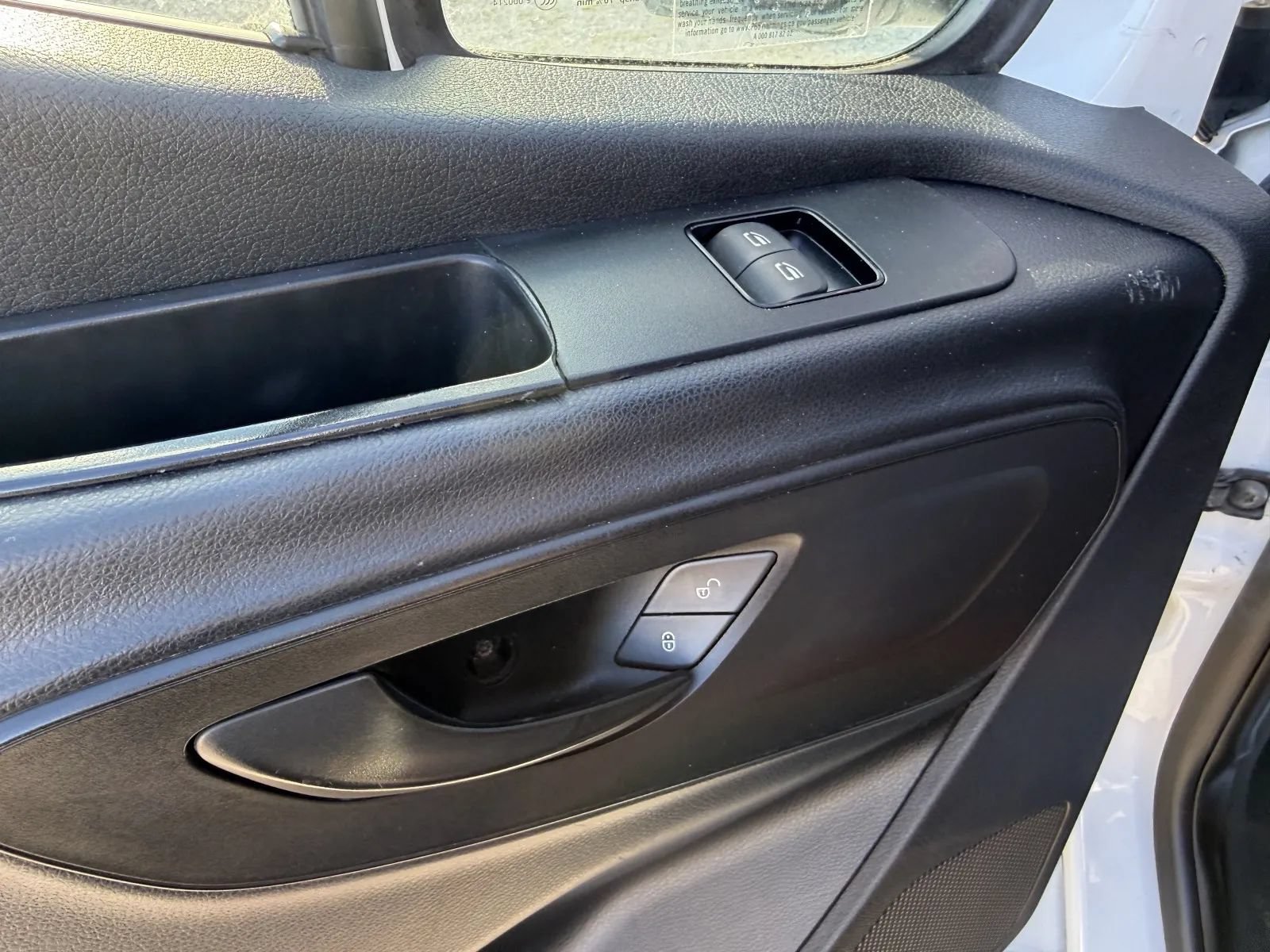 Used 2019 Freightliner Sprinter 170 RWD image 19