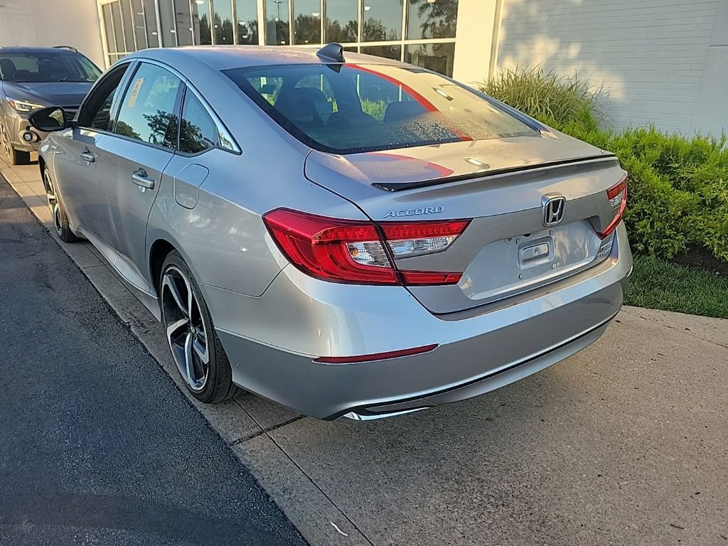 Used 2022 Honda Accord Sport image 4