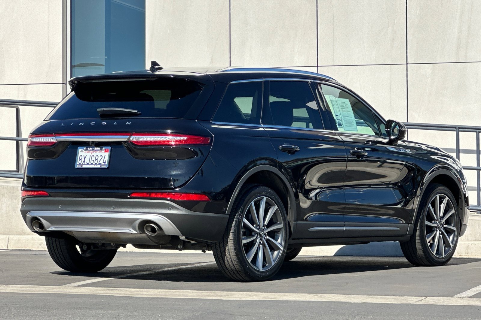Used 2020 Lincoln Corsair Reserve image 3