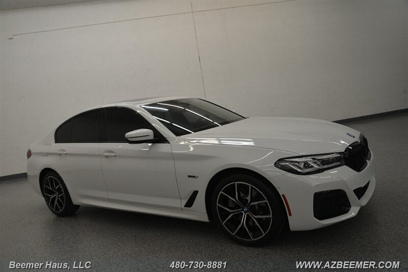 Used 2023 BMW 530e w/ M Sport Package RWD image 8