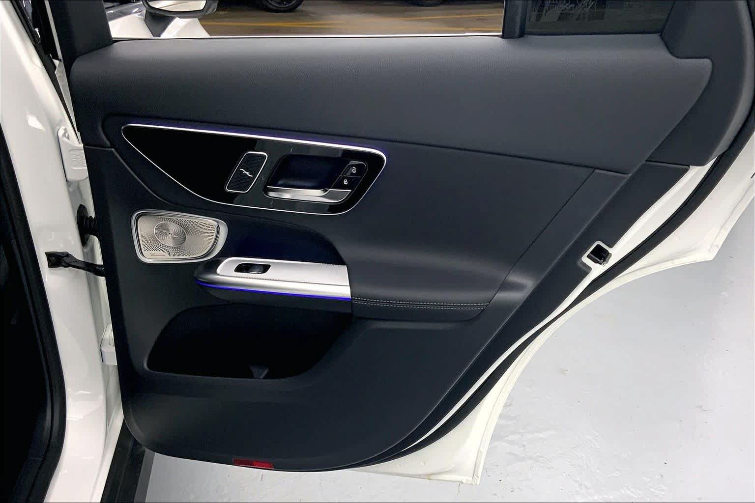 Used 2026 Mercedes-Benz GLC 300 image 12