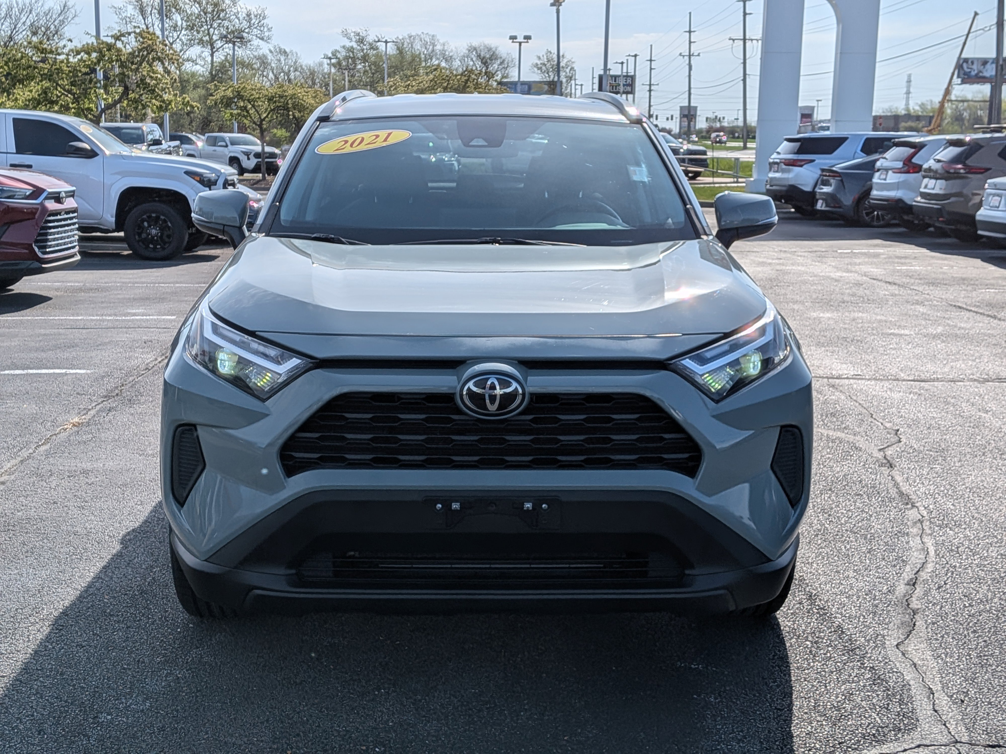 Certified 2022 Toyota RAV4 XLE AWD/4WD image 2