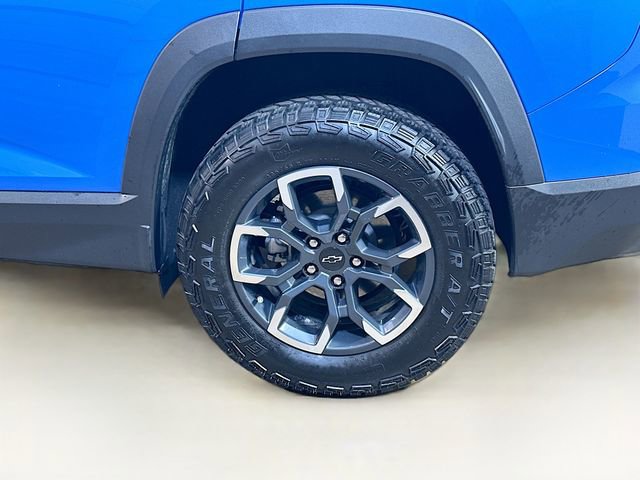 Used 2025 Chevrolet Equinox ACTIV image 5