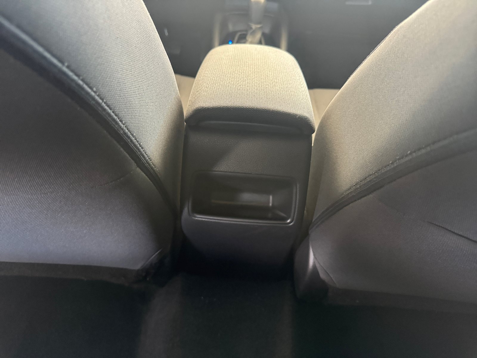 Used 2020 Toyota Corolla LE w/ Carpet Mat Package (TMS) FWD image 16