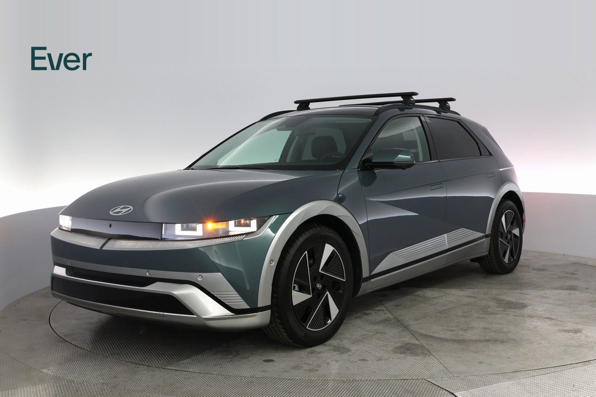 Used 2025 Hyundai Ioniq 5 Limited image 2