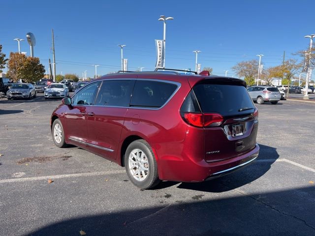 Used 2020 Chrysler Pacifica Touring-L image 13