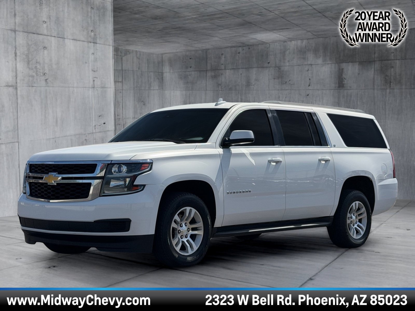 Used 2015 Chevrolet Suburban LT RWD image 1