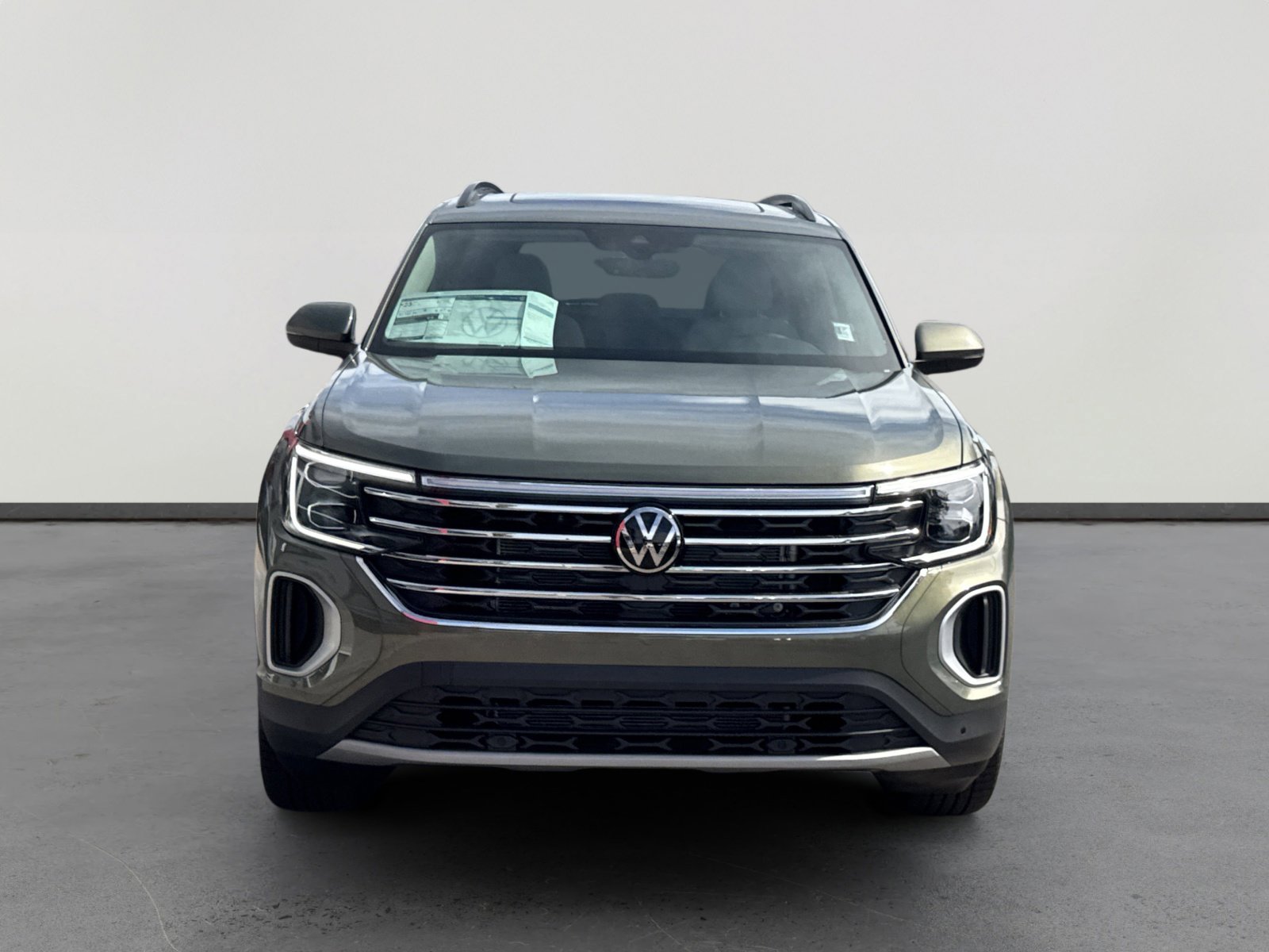 New 2026 Volkswagen Atlas SE image 2