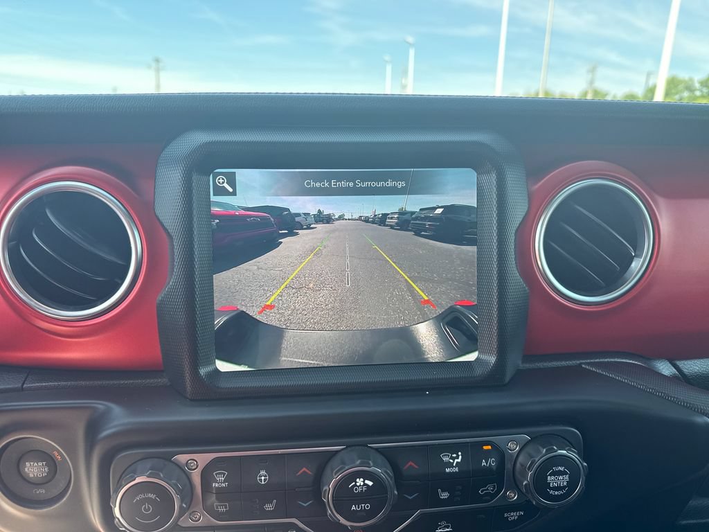 Used 2022 Jeep Gladiator Rubicon w/ LED Lighting Group AWD/4WD image 32