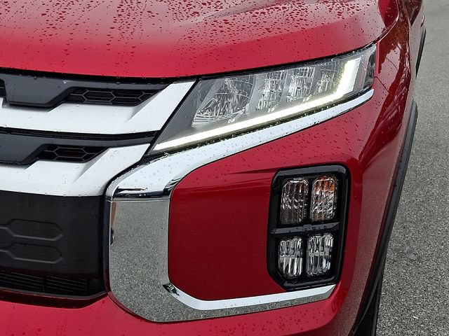 Used 2025 Mitsubishi Outlander Sport ES AWD/4WD image 9