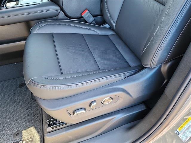 New 2026 GMC Yukon XL Denali w/ Sun & Power Step Package image 15